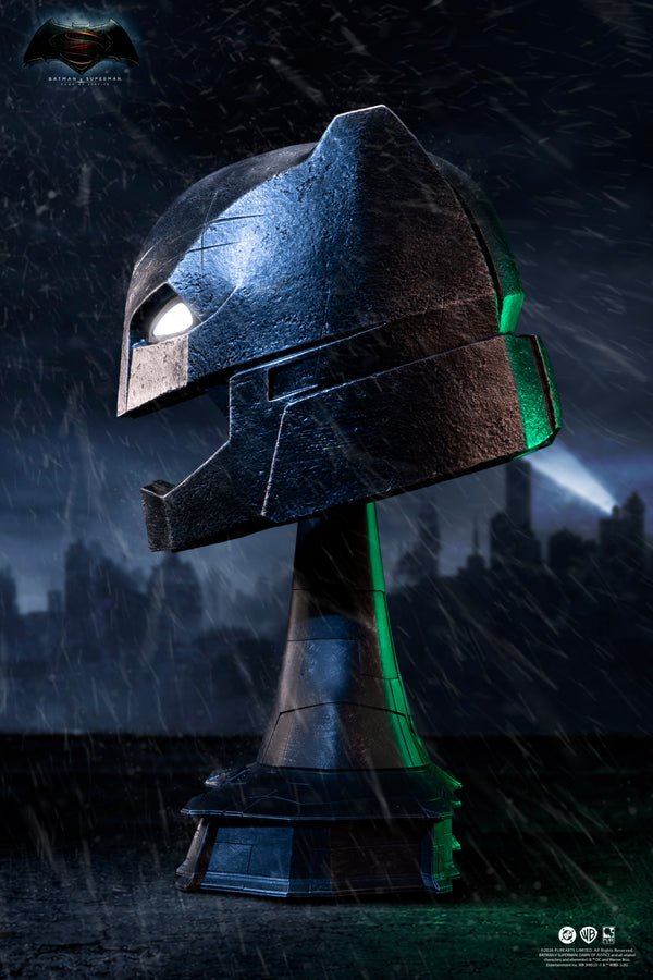Batman v Superman: Dawn of Justice Armored Batman Helmet Replica Exclusive Edition
