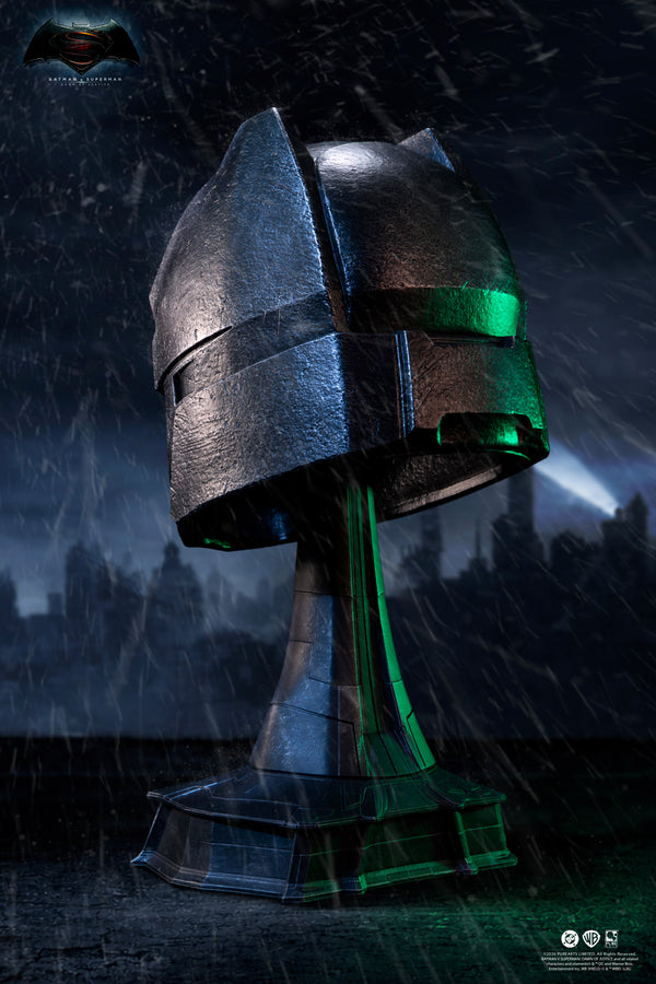 Batman v Superman: Dawn of Justice Armored Batman Helmet Replica Exclusive Edition