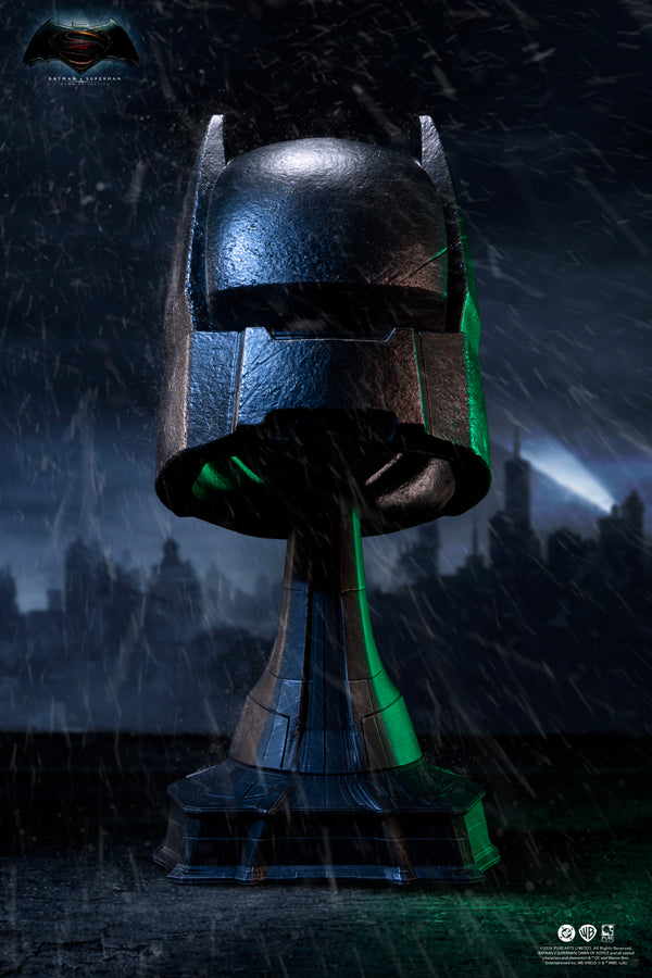Batman v Superman: Dawn of Justice Armored Batman Helmet Replica Exclusive Edition