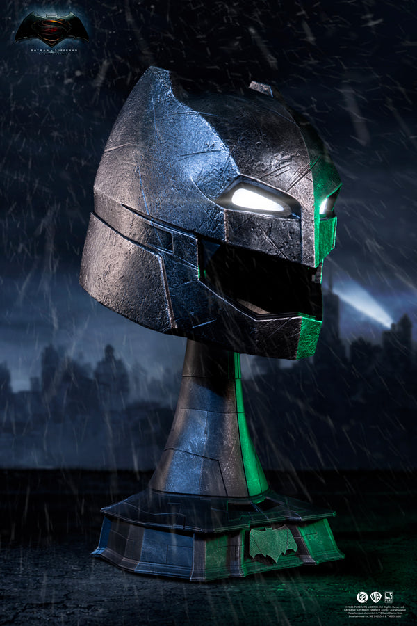 Batman v Superman: Dawn of Justice Armored Batman Helmet Replica Exclusive Edition