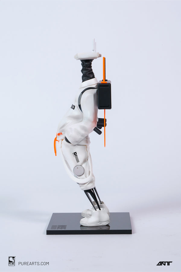 DOODE DD3 Phantom Panda 1/6 Scale Figure