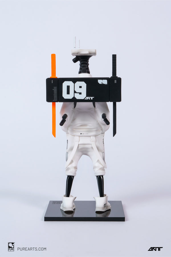 DOODE DD3 Phantom Panda 1/6 Scale Figure