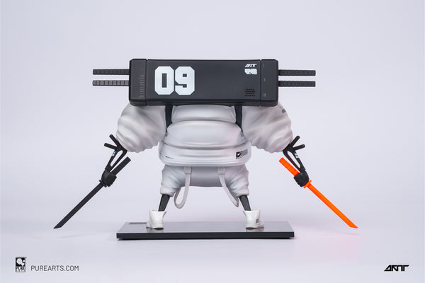 Master 9 Eyes: Phantom Panda 1/12 Vinyl