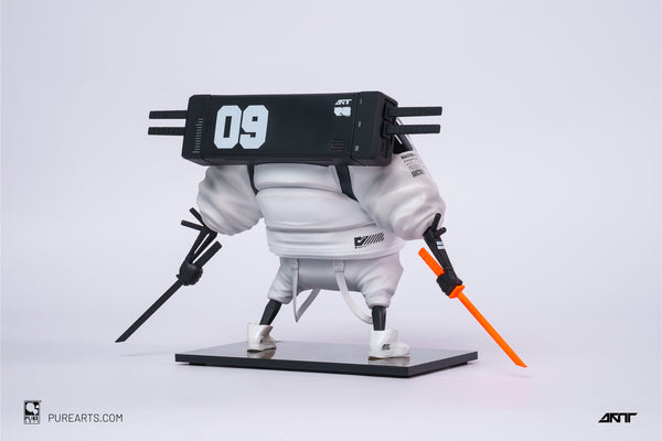 Master 9 Eyes: Phantom Panda 1/12 Vinyl