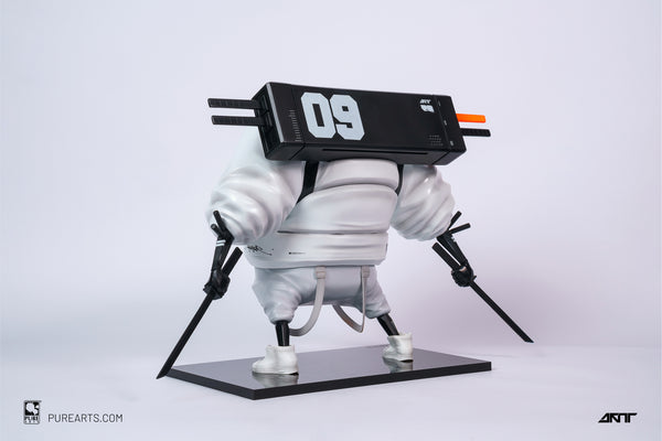 Master 9 Eyes: Phantom Panda 1/12 Vinyl