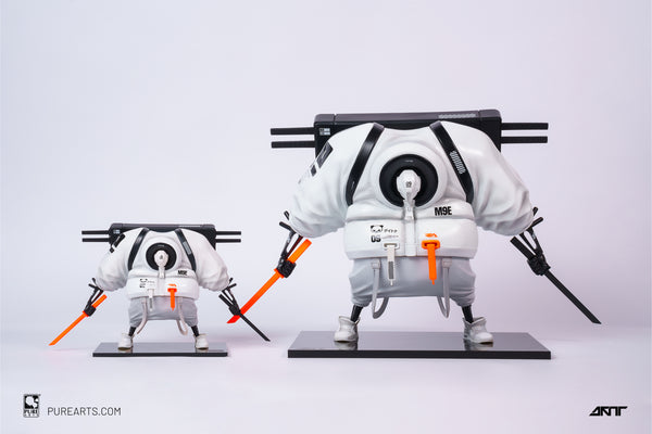 Master 9 Eyes: Phantom Panda 1/12 Vinyl