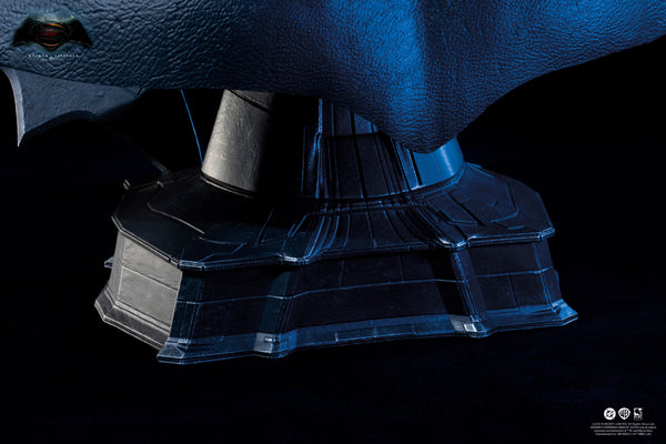 Batman v Superman: Dawn of Justice Batman Cowl Replica Exclusive Edition