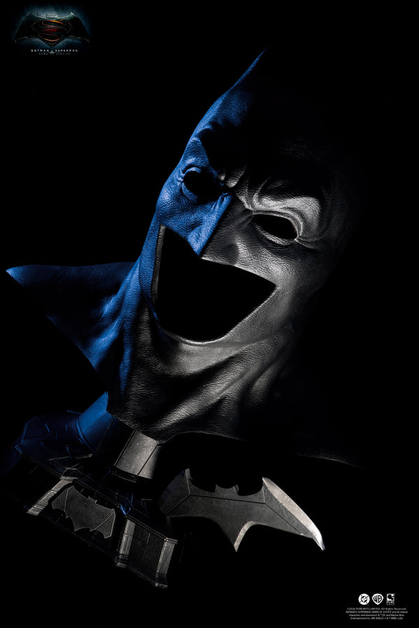 Batman v Superman: Dawn of Justice Batman Cowl Replica Exclusive Edition