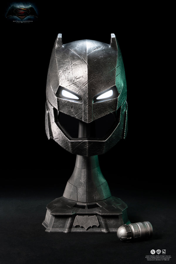 Batman v Superman: Dawn of Justice Armored Batman Helmet Replica Exclusive Edition