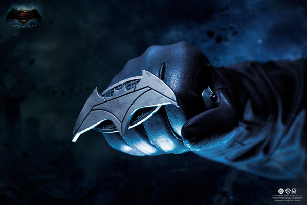 Batman v Superman: Dawn of Justice Batman Cowl Replica Exclusive Edition