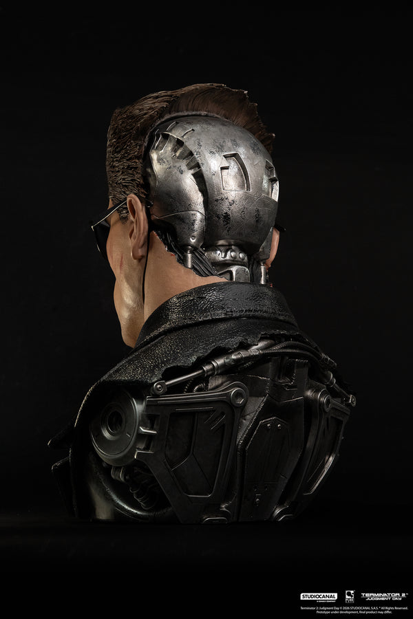 Terminator 2 T-800 Model 101 Battle Damaged Art Mask Exclusive Edition