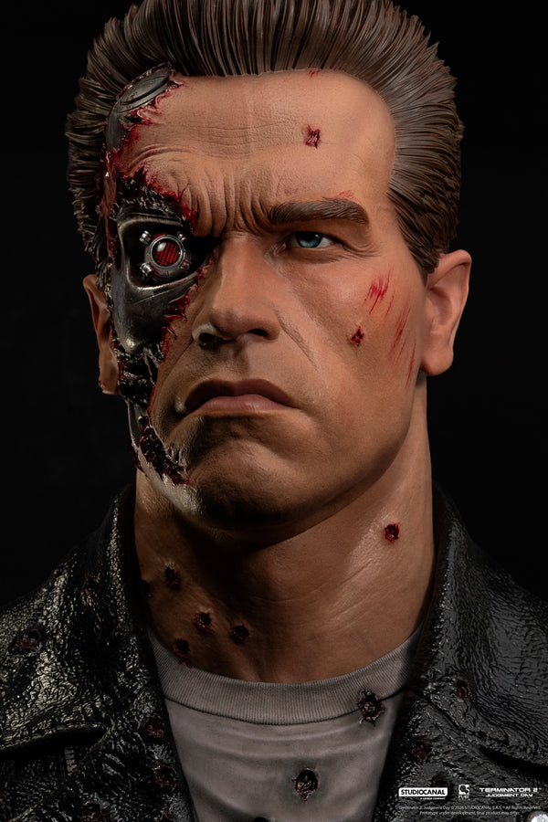 Terminator 2 T-800 Model 101 Battle Damaged Art Mask Exclusive Edition
