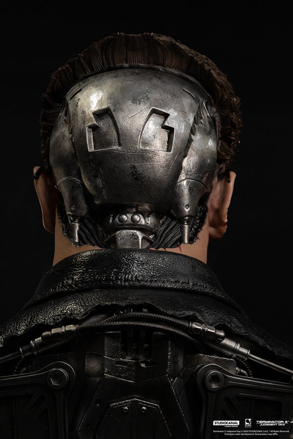 Terminator 2 T-800 Model 101 Battle Damaged Art Mask Exclusive Edition