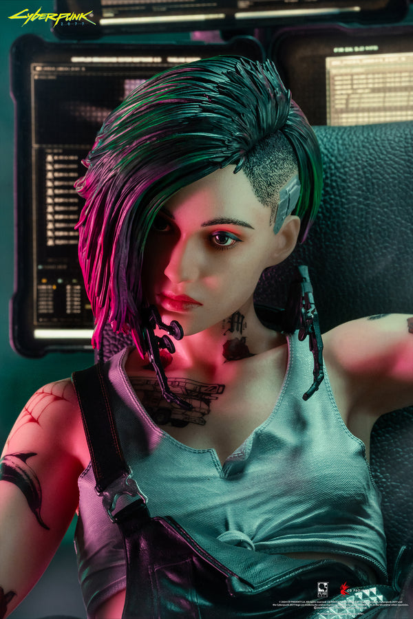 Cyberpunk 2077 Judy Álvarez 1/4 Scale Statue