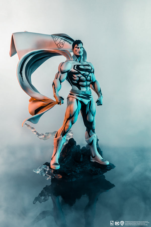 DC Heroes Superman B&W PX PVC 1/8 Scale Statue