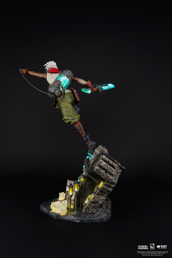 League of Legends Ekko 1/4 Scale Statue