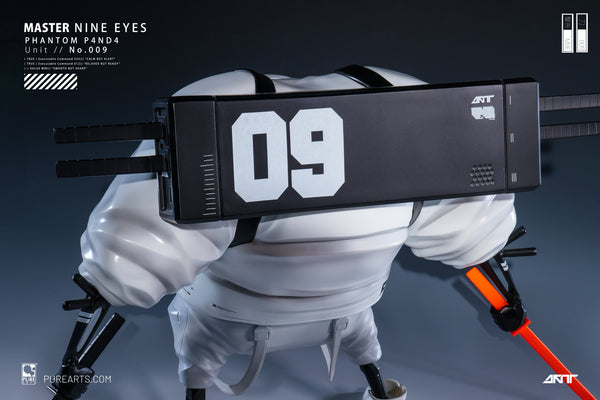 Master 9 Eyes: Phantom Panda 1/12 Vinyl