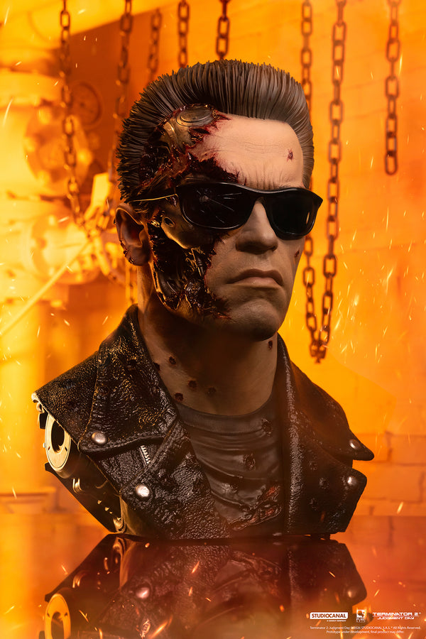 Terminator 2 T-800 Model 101 Battle Damaged Art Mask Exclusive Edition