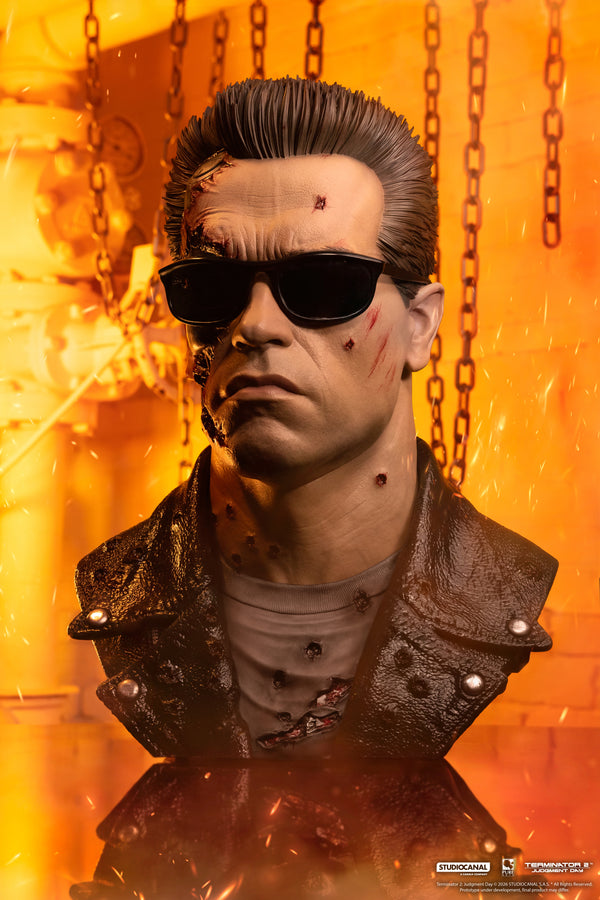 Terminator 2 T-800 Model 101 Battle Damaged Art Mask Exclusive Edition
