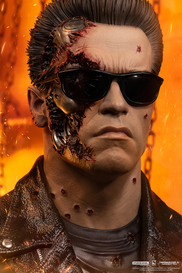 Terminator 2 T-800 Model 101 Battle Damaged Art Mask Exclusive Edition
