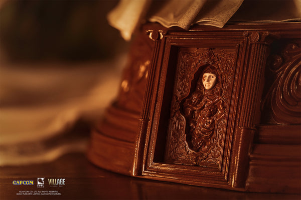 Resident Evil Lady Dimitrescu 1/4 Scale Statue Exclusive Edition