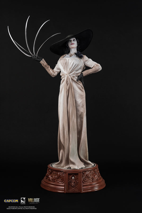 Resident Evil Lady Dimitrescu 1/4 Scale Statue Exclusive Edition