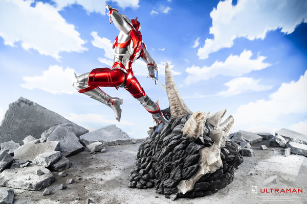 Ultraman vs Black King 1/4 Scale Exclusive Edition Statue